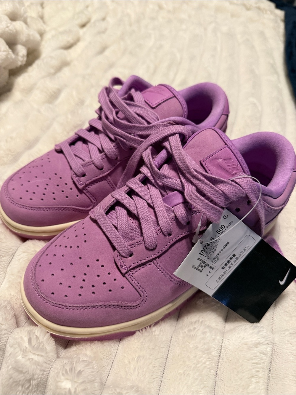 Nike Women’s Dunk Low PRM MF “Rush Fuchsia Womens 6